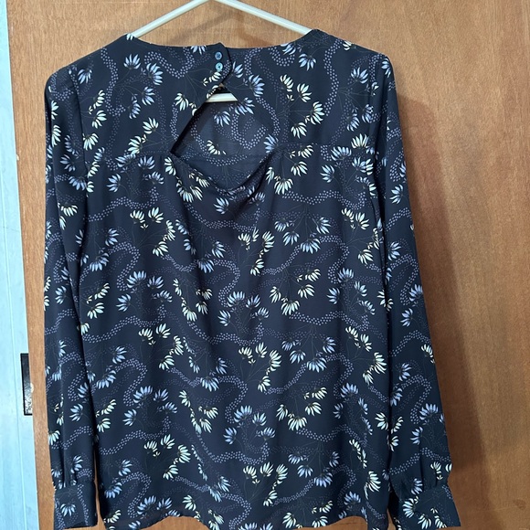 LOFT Gray Patterned Women's Blouse - Picture 6 of 7